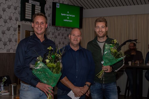 Jubilarissen Rick Bleeker en Kevin Kooij