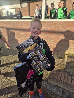 e08db0f6-98aa-4b37-b9c4-9c0b2092dbd1