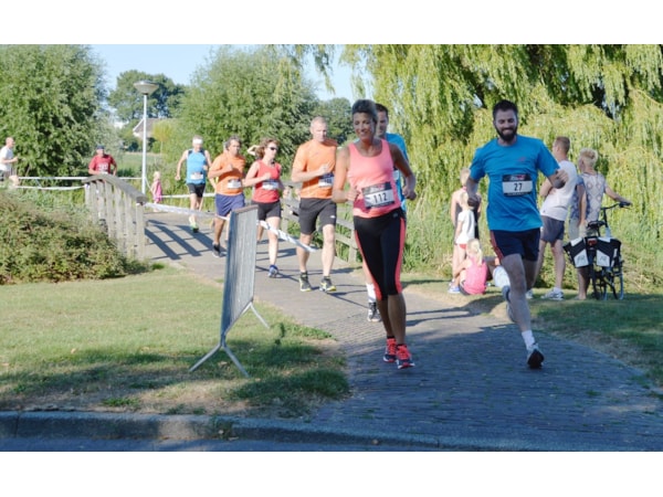 37223529_1977481392315868_5619166787791749120_o